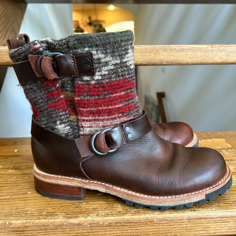 WOOLRICH Baltimore  leather wool Southwestern Aztec Boot Womens Brown Chunky